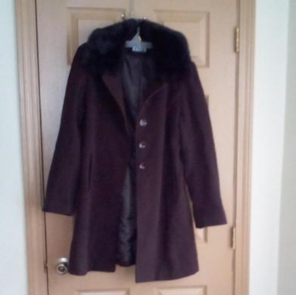 brand new Marvin Richards lamb wool with faux fur trim coat